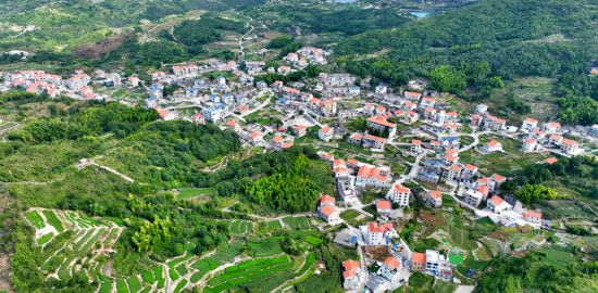 軍營村俯瞰。人民網(wǎng)記者 陳博 攝